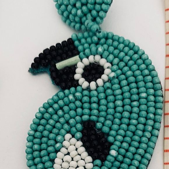 🛍️Fun Beaded Parrot Dandle Earrings. Perfect for Summer! - Picture 2 of 6